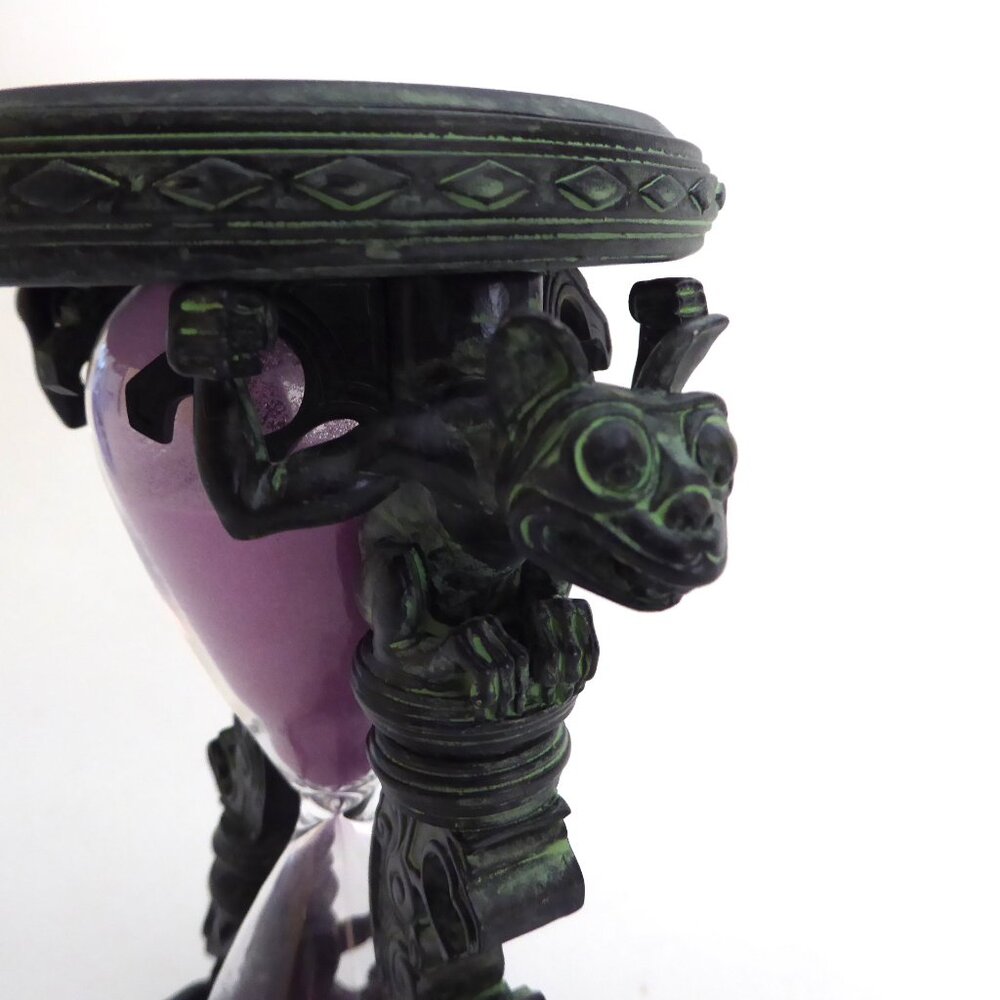 NEW 7” DISNEY HAUNTED MANSION WORKING GOTHIC HOURGLASS - Picture 9 of 13